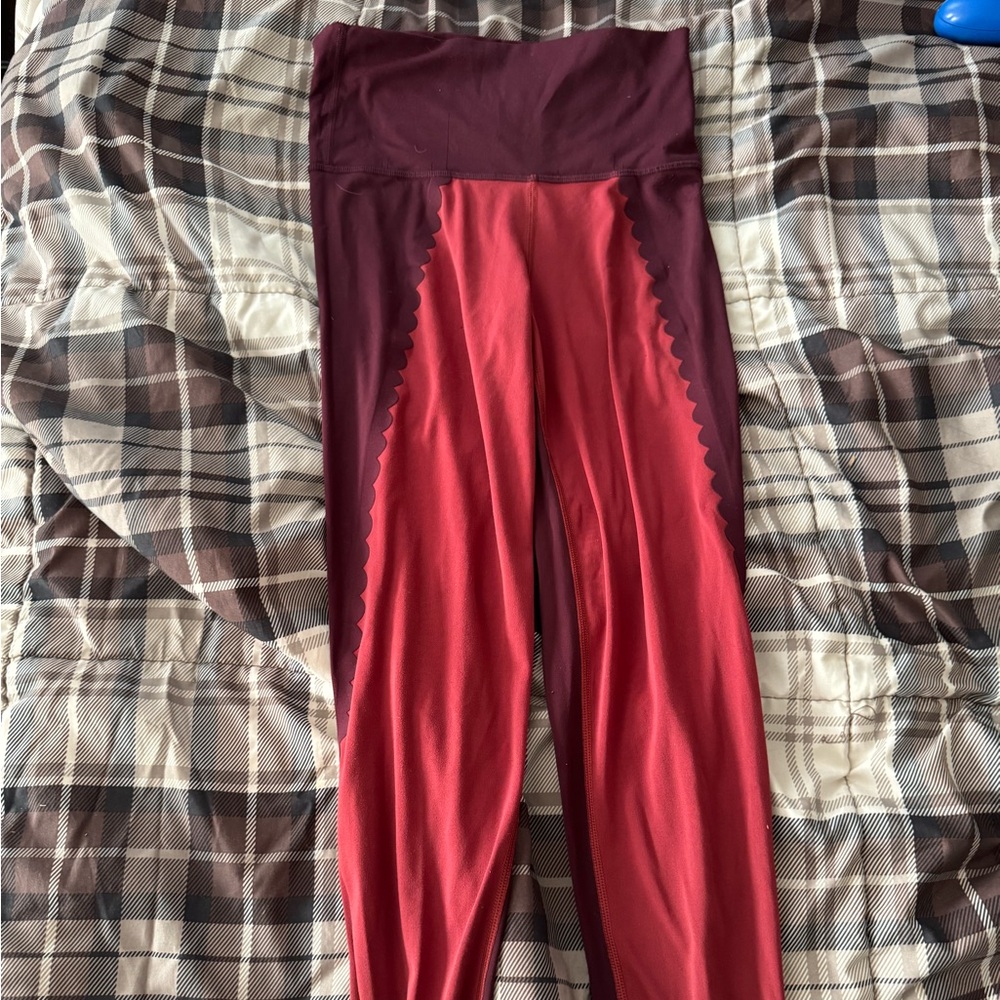 Women’s size medium Aerie gym leggings
